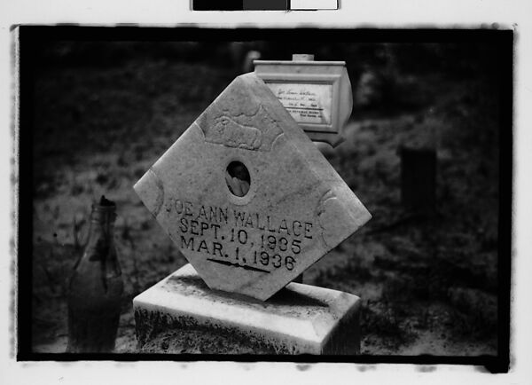 [Headstone and Bottle on Grave, Alabama], Walker Evans (American, St. Louis, Missouri 1903–1975 New Haven, Connecticut), Film negative 