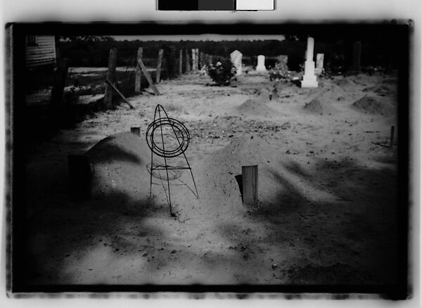 [Grave, Alabama], Walker Evans (American, St. Louis, Missouri 1903–1975 New Haven, Connecticut), Film negative 