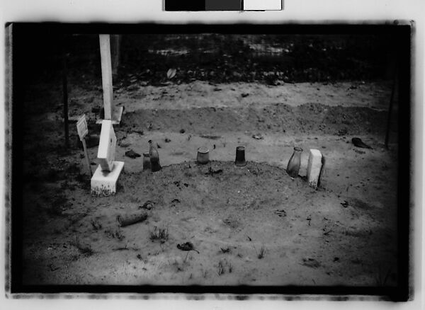 [Grave, Alabama], Walker Evans (American, St. Louis, Missouri 1903–1975 New Haven, Connecticut), Film negative 