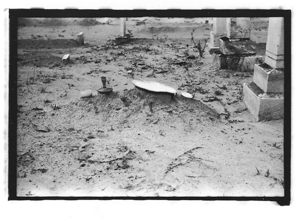 [Grave with Dishes on Plot, Alabama], Walker Evans (American, St. Louis, Missouri 1903–1975 New Haven, Connecticut), Film negative