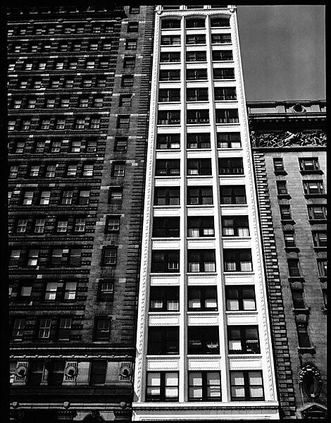 [343 Views and Studies of Chicago Architecture, Streets, and Pedestrians, For Fortune Article "Chicago: A Camera Exploration" Published February 1947], Walker Evans (American, St. Louis, Missouri 1903–1975 New Haven, Connecticut), Film negative