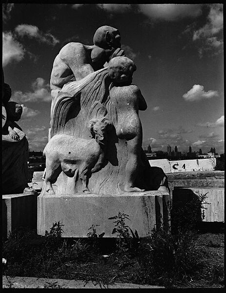 [343 Views and Studies of Chicago Architecture, Streets, and Pedestrians, For Fortune Article "Chicago: A Camera Exploration" Published February 1947], Walker Evans (American, St. Louis, Missouri 1903–1975 New Haven, Connecticut), Film negative