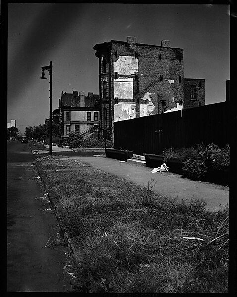 [343 Views and Studies of Chicago Architecture, Streets, and Pedestrians, For Fortune Article "Chicago: A Camera Exploration" Published February 1947], Walker Evans (American, St. Louis, Missouri 1903–1975 New Haven, Connecticut), Film negative