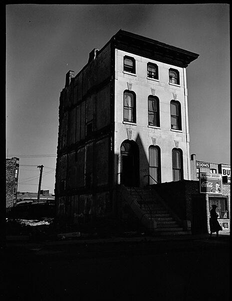 [343 Views and Studies of Chicago Architecture, Streets, and Pedestrians, For Fortune Article "Chicago: A Camera Exploration" Published February 1947], Walker Evans (American, St. Louis, Missouri 1903–1975 New Haven, Connecticut), Film negative