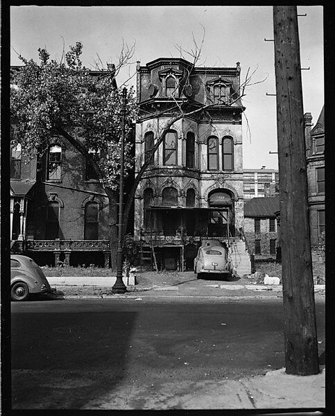 [343 Views and Studies of Chicago Architecture, Streets, and Pedestrians, For Fortune Article "Chicago: A Camera Exploration" Published February 1947], Walker Evans (American, St. Louis, Missouri 1903–1975 New Haven, Connecticut), Film negative