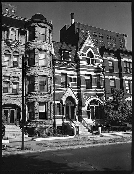 [343 Views and Studies of Chicago Architecture, Streets, and Pedestrians, For Fortune Article "Chicago: A Camera Exploration" Published February 1947], Walker Evans (American, St. Louis, Missouri 1903–1975 New Haven, Connecticut), Film negative