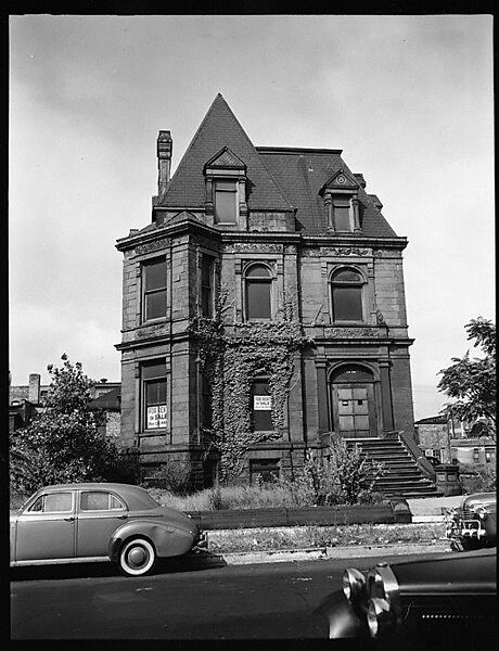 [343 Views and Studies of Chicago Architecture, Streets, and Pedestrians, For Fortune Article "Chicago: A Camera Exploration" Published February 1947], Walker Evans (American, St. Louis, Missouri 1903–1975 New Haven, Connecticut), Film negative
