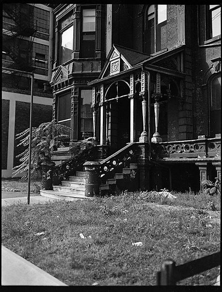 [343 Views and Studies of Chicago Architecture, Streets, and Pedestrians, For Fortune Article "Chicago: A Camera Exploration" Published February 1947], Walker Evans (American, St. Louis, Missouri 1903–1975 New Haven, Connecticut), Film negative