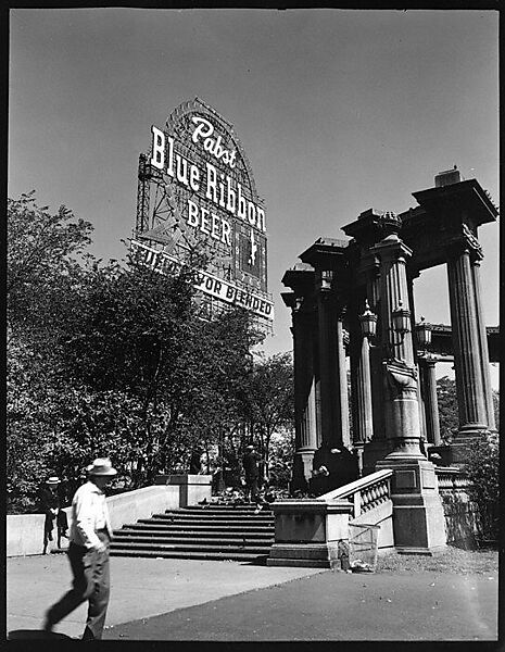 [343 Views and Studies of Chicago Architecture, Streets, and Pedestrians, For Fortune Article "Chicago: A Camera Exploration" Published February 1947], Walker Evans (American, St. Louis, Missouri 1903–1975 New Haven, Connecticut), Film negative