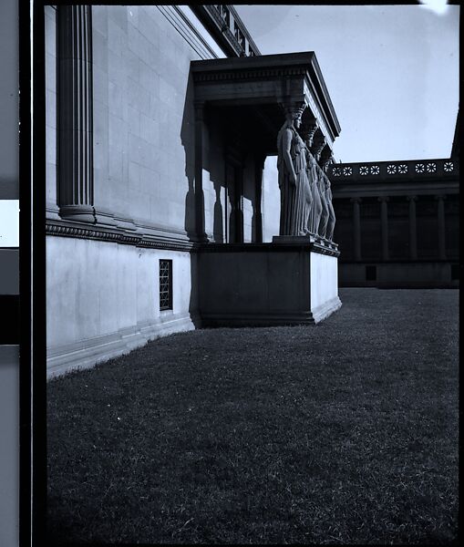 [343 Views and Studies of Chicago Architecture, Streets, and Pedestrians, For Fortune Article "Chicago: A Camera Exploration" Published February 1947], Walker Evans (American, St. Louis, Missouri 1903–1975 New Haven, Connecticut), Film negative