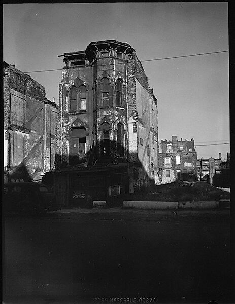 [343 Views and Studies of Chicago Architecture, Streets, and Pedestrians, For Fortune Article "Chicago: A Camera Exploration" Published February 1947], Walker Evans (American, St. Louis, Missouri 1903–1975 New Haven, Connecticut), Film negative