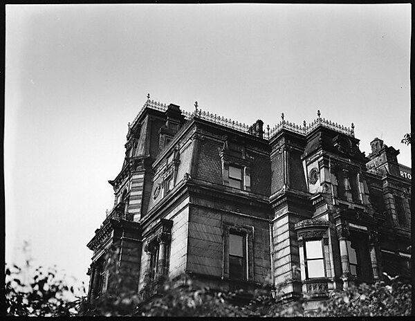 [343 Views and Studies of Chicago Architecture, Streets, and Pedestrians, For Fortune Article "Chicago: A Camera Exploration" Published February 1947], Walker Evans (American, St. Louis, Missouri 1903–1975 New Haven, Connecticut), Film negative