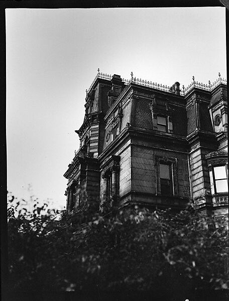 [343 Views and Studies of Chicago Architecture, Streets, and Pedestrians, For Fortune Article "Chicago: A Camera Exploration" Published February 1947], Walker Evans (American, St. Louis, Missouri 1903–1975 New Haven, Connecticut), Film negative