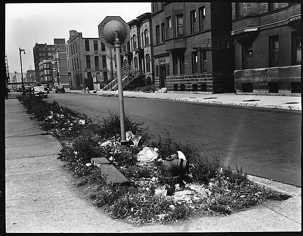 [343 Views and Studies of Chicago Architecture, Streets, and Pedestrians, For Fortune Article "Chicago: A Camera Exploration" Published February 1947], Walker Evans (American, St. Louis, Missouri 1903–1975 New Haven, Connecticut), Film negative