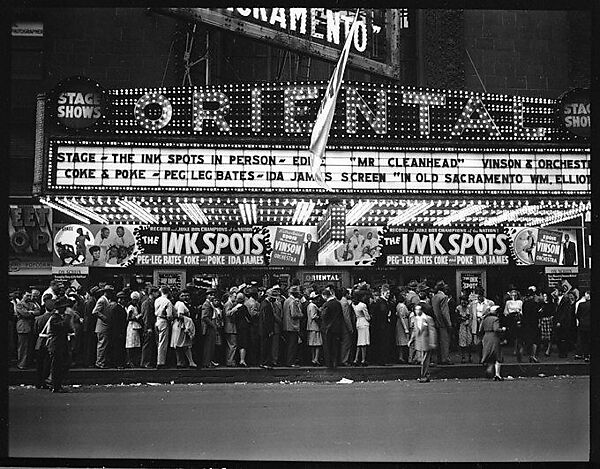 [343 Views and Studies of Chicago Architecture, Streets, and Pedestrians, For Fortune Article "Chicago: A Camera Exploration" Published February 1947], Walker Evans (American, St. Louis, Missouri 1903–1975 New Haven, Connecticut), Film negative