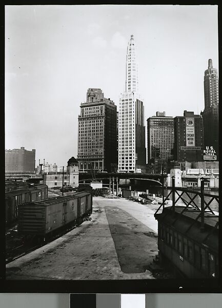 [343 Views and Studies of Chicago Architecture, Streets, and Pedestrians, For Fortune Article "Chicago: A Camera Exploration" Published February 1947], Walker Evans (American, St. Louis, Missouri 1903–1975 New Haven, Connecticut), Film negative