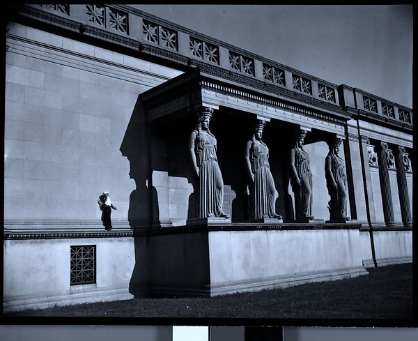 [343 Views and Studies of Chicago Architecture, Streets, and Pedestrians, For Fortune Article "Chicago: A Camera Exploration" Published February 1947], Walker Evans (American, St. Louis, Missouri 1903–1975 New Haven, Connecticut), Film negative