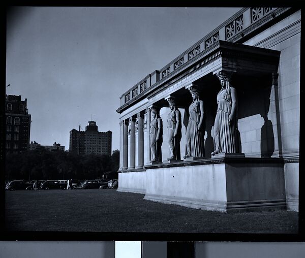 [343 Views and Studies of Chicago Architecture, Streets, and Pedestrians, For Fortune Article "Chicago: A Camera Exploration" Published February 1947], Walker Evans (American, St. Louis, Missouri 1903–1975 New Haven, Connecticut), Film negative