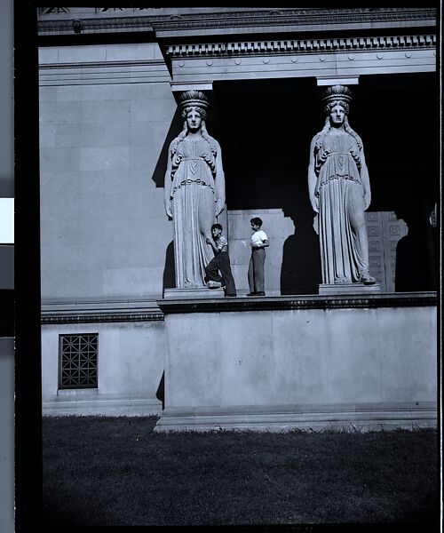 [343 Views and Studies of Chicago Architecture, Streets, and Pedestrians, For Fortune Article "Chicago: A Camera Exploration" Published February 1947], Walker Evans (American, St. Louis, Missouri 1903–1975 New Haven, Connecticut), Film negative