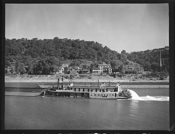 [Sternwheeler A.B. Sheets on River, Pittsburgh, Pennsylvania?], Walker Evans (American, St. Louis, Missouri 1903–1975 New Haven, Connecticut), Film negative 