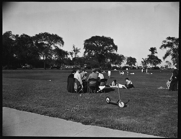 [People Seated in Chairs in Park, Chicago, Illinois], Walker Evans (American, St. Louis, Missouri 1903–1975 New Haven, Connecticut), Film negative 