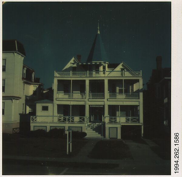 [Beachfront House (Bedford?), Massachusetts], Walker Evans (American, St. Louis, Missouri 1903–1975 New Haven, Connecticut), Instant internal dye diffusion transfer print (Polaroid SX-70) 