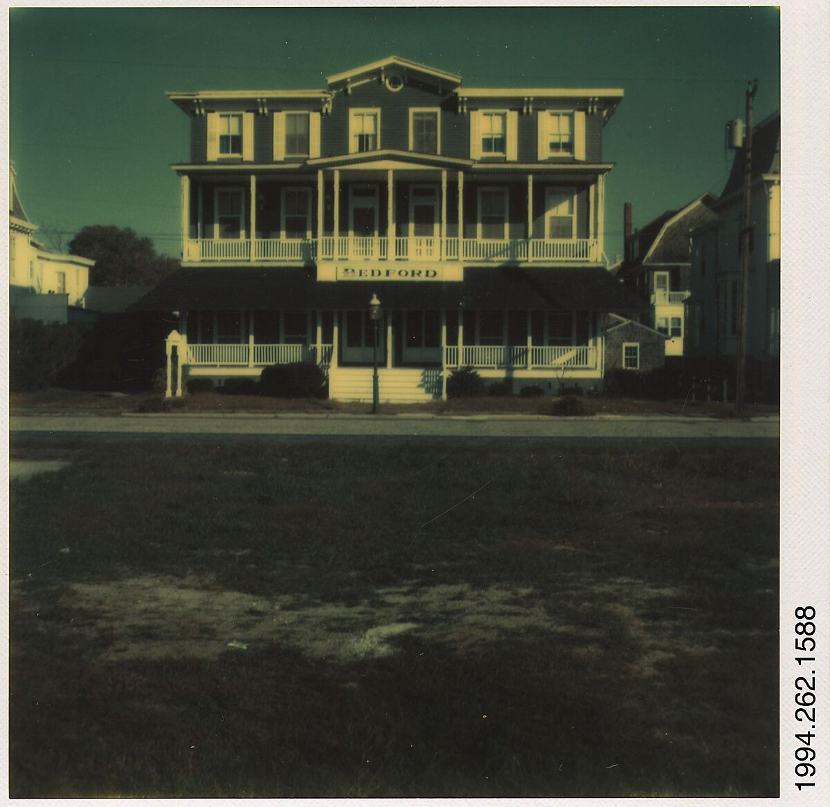 [Beachfront House (Bedford?), Massachusetts], Walker Evans (American, St. Louis, Missouri 1903–1975 New Haven, Connecticut), Instant internal dye diffusion transfer print (Polaroid SX-70) 