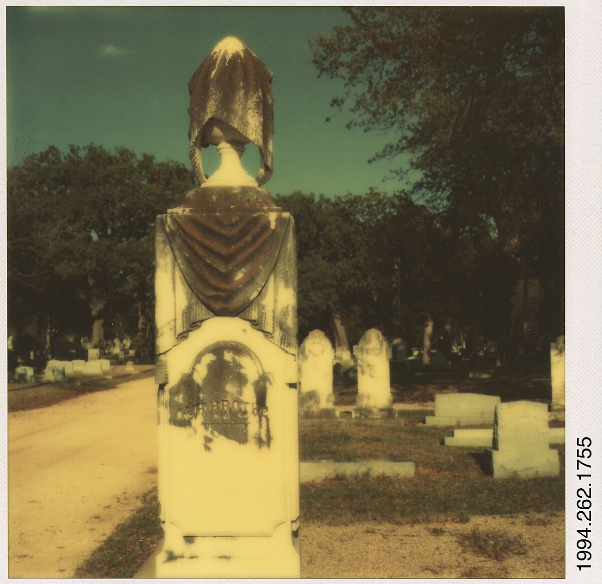 [Cemetery], Walker Evans (American, St. Louis, Missouri 1903–1975 New Haven, Connecticut), Instant internal dye diffusion transfer print (Polaroid SX-70) 
