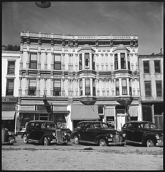 [151 Views of Rural and Suburban Illinois, Including: Farmlands and Architecture, Graveyards, Galena Scenes, Portraits of Suzette Morton Hamill, and Glencoe House, Lake Forest], Walker Evans (American, St. Louis, Missouri 1903–1975 New Haven, Connecticut), Film negative