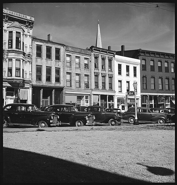 [151 Views of Rural and Suburban Illinois, Including: Farmlands and Architecture, Graveyards, Galena Scenes, Portraits of Suzette Morton Hamill, and Glencoe House, Lake Forest], Walker Evans (American, St. Louis, Missouri 1903–1975 New Haven, Connecticut), Film negative