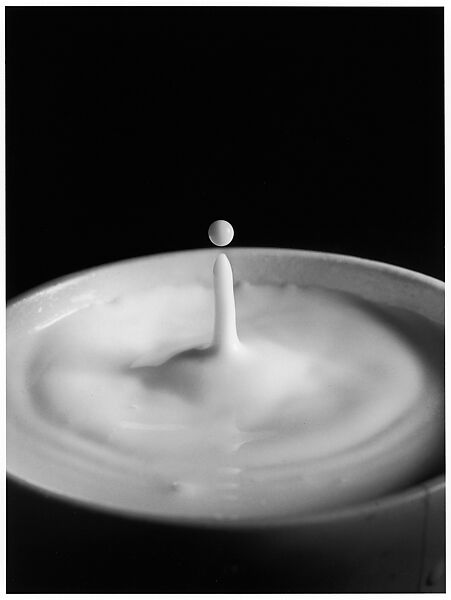 [Milk Drop Falling Into Reservoir of Milk (7/9], Harold Edgerton (American, 1903–1990), Gelatin silver print 