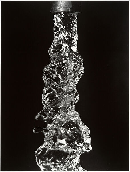 [Water Falling from Faucet], Harold Edgerton (American, 1903–1990), Gelatin silver print 