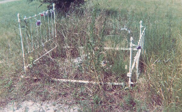 Grave, Near Farnsdale, Alabama, William Christenberry (American, 1936–2016), Chromogenic print 