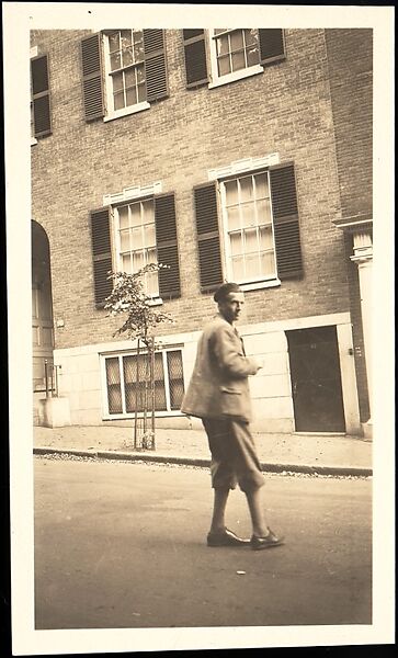 [Paul Grotz Crossing Street, Beacon Hill, Boston], Walker Evans (American, St. Louis, Missouri 1903–1975 New Haven, Connecticut), Gelatin silver print 