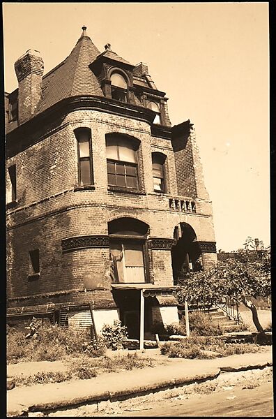 [Brick Italianate Revival House, for Fortune Portfolio: "Chicago: A Camera Exploration"], Walker Evans (American, St. Louis, Missouri 1903–1975 New Haven, Connecticut), Gelatin silver print 