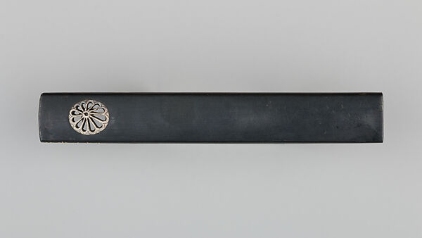 Knife Handle (Kozuka), Copper-gold alloy (shakudō), gold, silver, abalone shell, Japanese