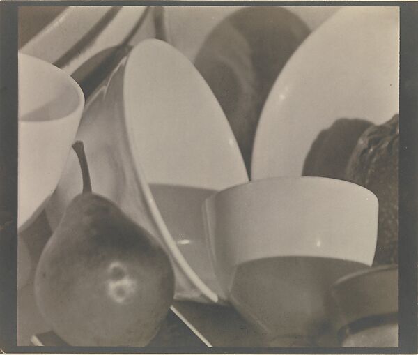 Pears and Bowls, Paul Strand (American, New York 1890–1976 Orgeval, France), Silver-platinum print 