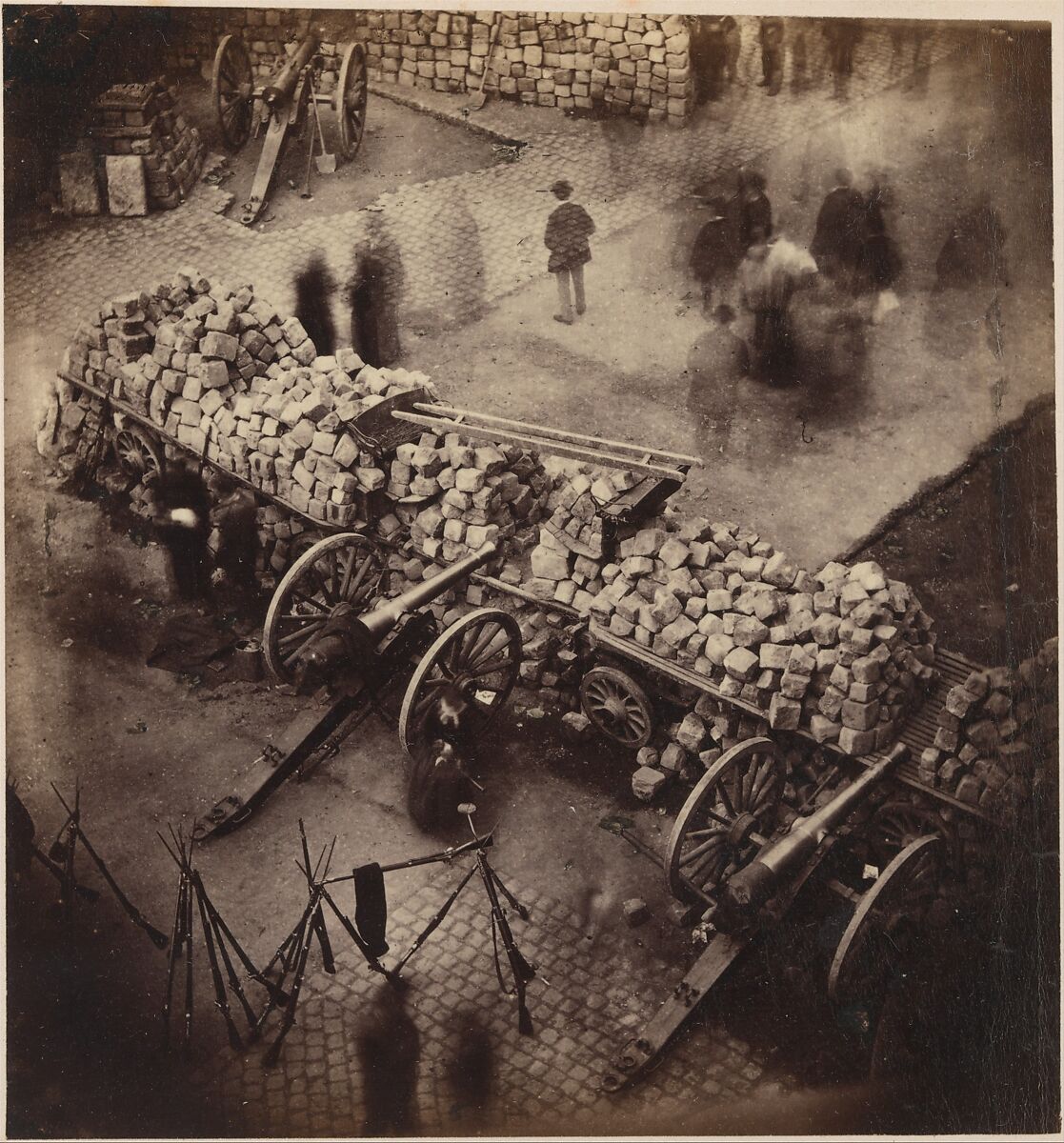 Barricades de la Commune, avril 71.  Coin de la place Hotel de Ville & de la rue de Rivoli, Pierre-Ambrose Richebourg (French, 1810–1893), Albumen silver print 
