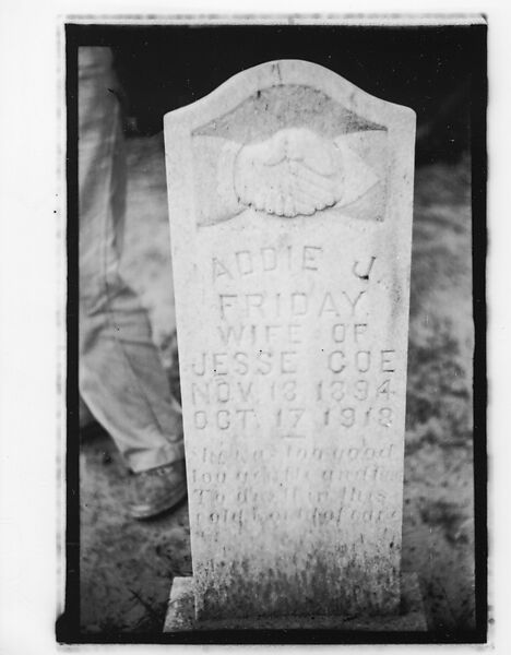 [Grave, Alabama], Walker Evans (American, St. Louis, Missouri 1903–1975 New Haven, Connecticut), Film negative 