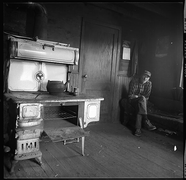 [33 Interior and Exterior Views of House and Portraits of Family, Nova Scotia], Walker Evans (American, St. Louis, Missouri 1903–1975 New Haven, Connecticut), Film negative