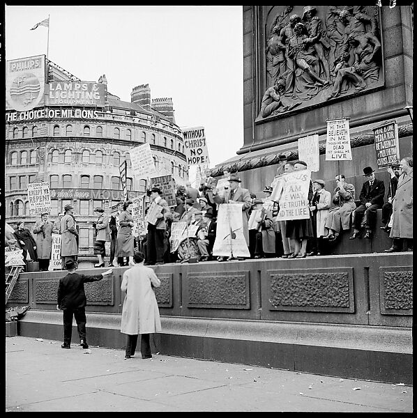 [12 Views of Demonstration in Trafalgar Square, London], Walker Evans (American, St. Louis, Missouri 1903–1975 New Haven, Connecticut), Film negative
