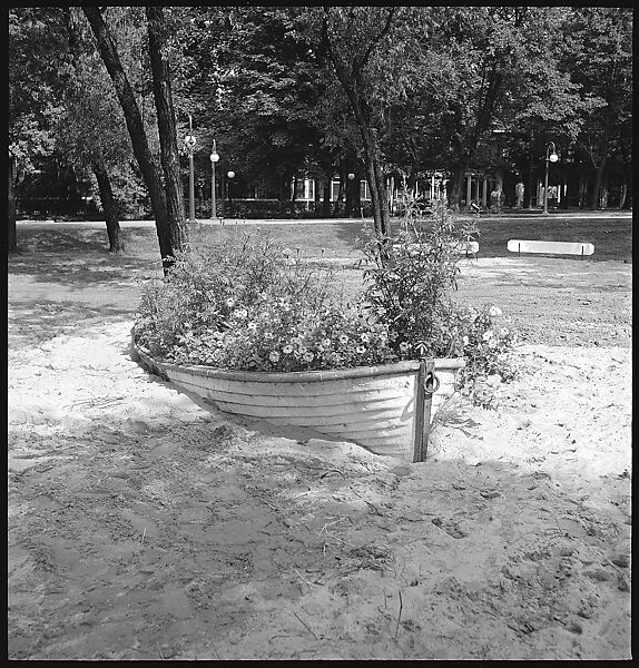 [12 Architectural Views: Funhouse, Birdhouse, Garden, Hotel], Walker Evans (American, St. Louis, Missouri 1903–1975 New Haven, Connecticut), Film negative