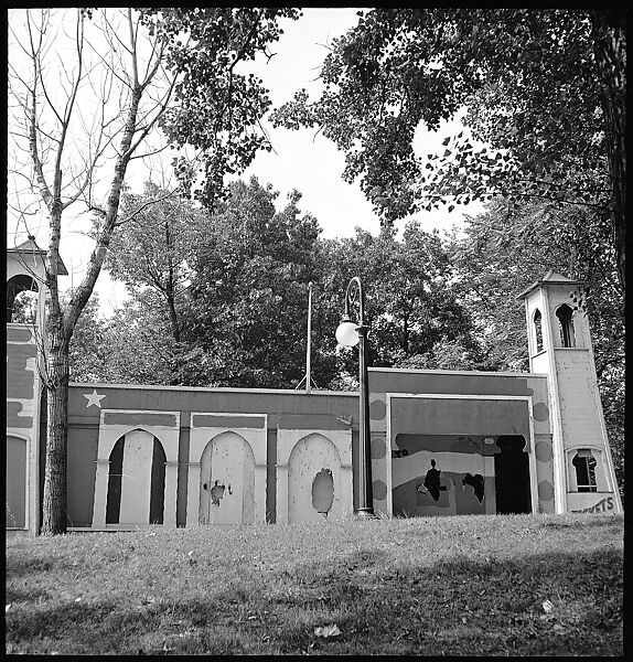 [12 Architectural Views: Funhouse, Birdhouse, Garden, Hotel], Walker Evans (American, St. Louis, Missouri 1903–1975 New Haven, Connecticut), Film negative