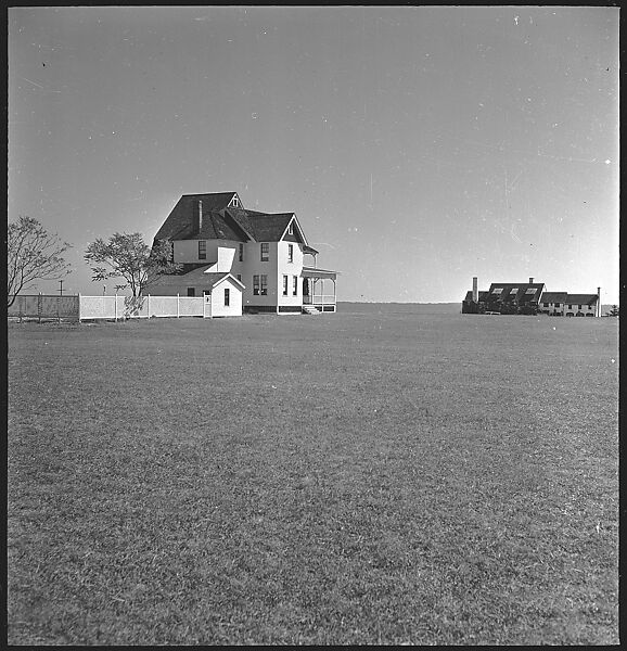 [29 Exterior Views of Midwestern Victorian House in Field], Walker Evans (American, St. Louis, Missouri 1903–1975 New Haven, Connecticut), Film negative