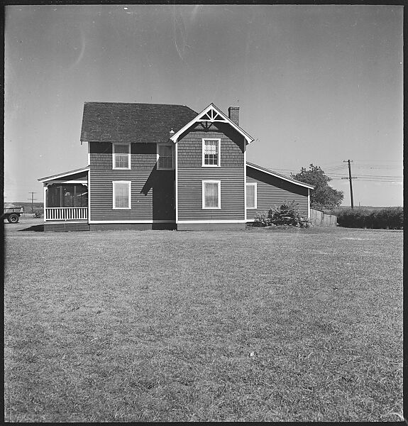 [29 Exterior Views of Midwestern Victorian House in Field], Walker Evans (American, St. Louis, Missouri 1903–1975 New Haven, Connecticut), Film negative