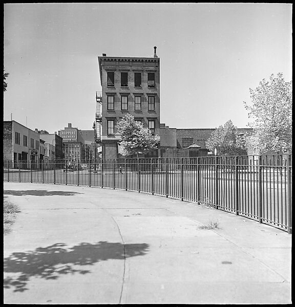 [24 Street Scenes at York Avenue and 92nd Street, New York City], Walker Evans (American, St. Louis, Missouri 1903–1975 New Haven, Connecticut), Film negative 