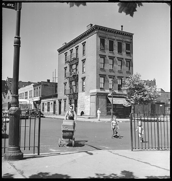 [24 Street Scenes at York Avenue and 92nd Street, New York City], Walker Evans (American, St. Louis, Missouri 1903–1975 New Haven, Connecticut), Film negative