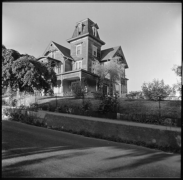 [9 Exterior Views of Victorian House with Photographer's Shadow in Foreground], Walker Evans (American, St. Louis, Missouri 1903–1975 New Haven, Connecticut), Film negative