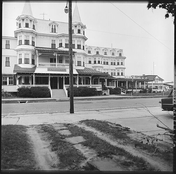 [35 Exterior Views of Hotels, Cape May, New Jersey], Walker Evans (American, St. Louis, Missouri 1903–1975 New Haven, Connecticut), Film negative