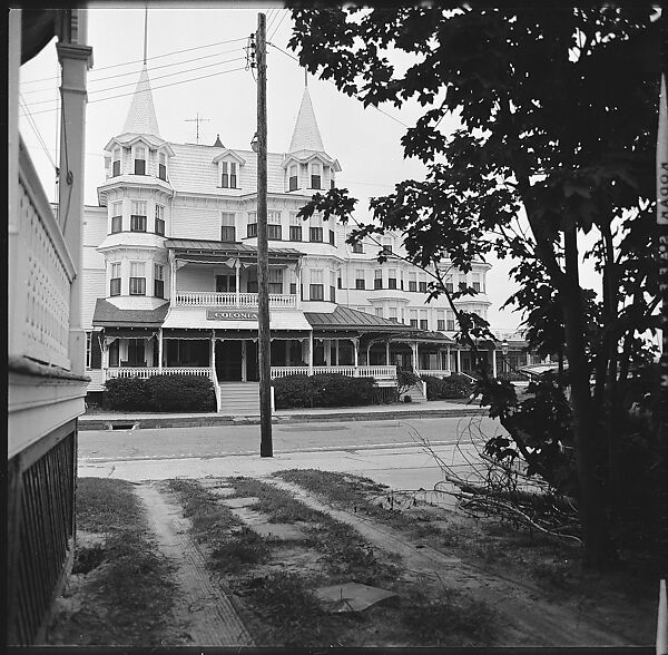 [35 Exterior Views of Hotels, Cape May, New Jersey], Walker Evans (American, St. Louis, Missouri 1903–1975 New Haven, Connecticut), Film negative